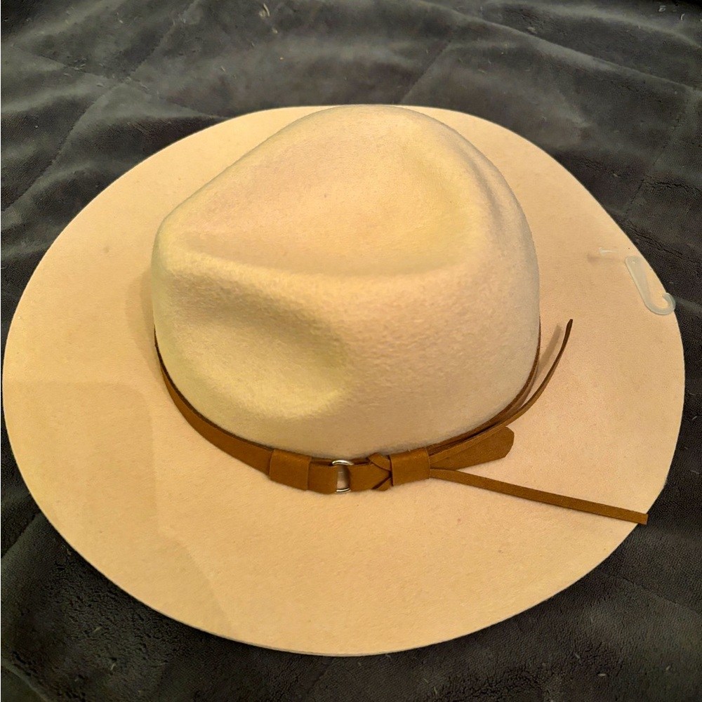 Maurice’s Hat
